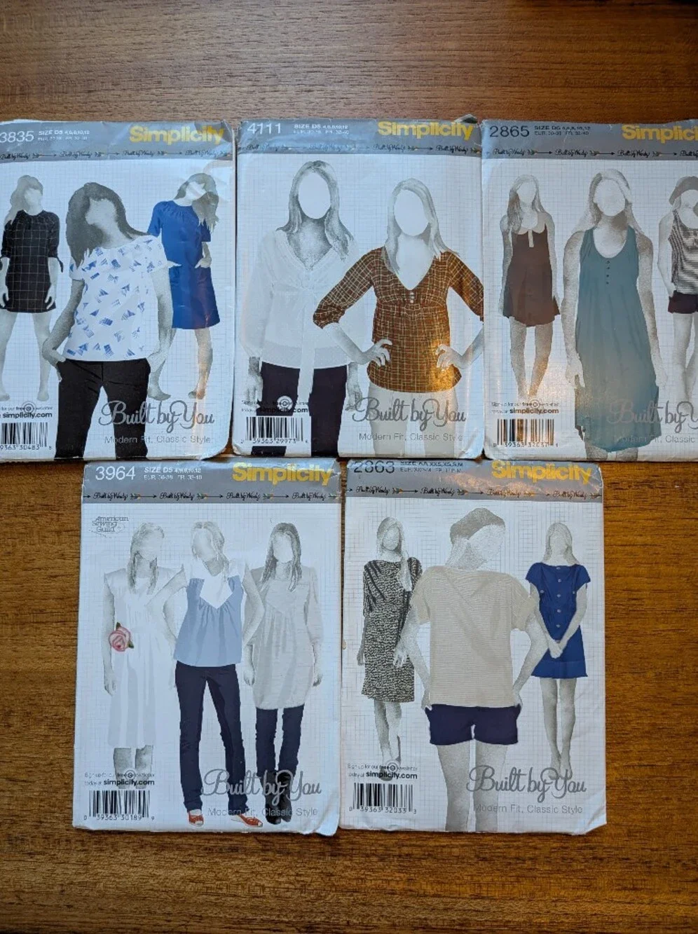 Assorted Women's Y2K Sewing Patterns